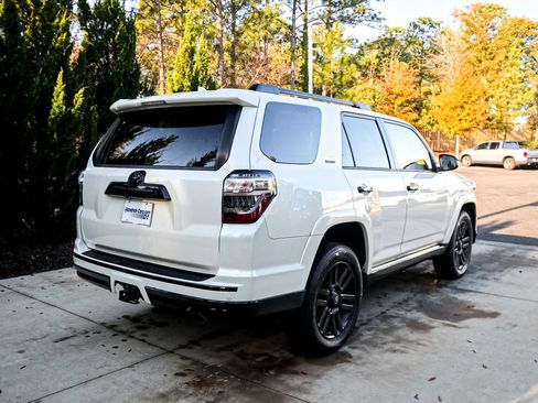 Used 2019 Toyota 4Runner Limited image 11