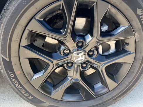 Used 2025 Honda HR-V Sport image 12