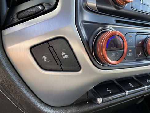 Used 2018 GMC Sierra 2500 SLE w/ HD SLE Preferred Plus Package image 14