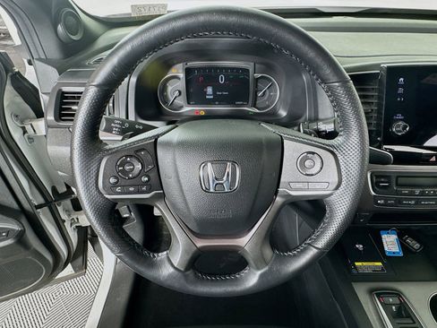 Used 2024 Honda Passport EX-L image 13