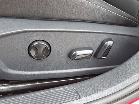 Used 2021 Volkswagen Jetta SEL FWD image 23