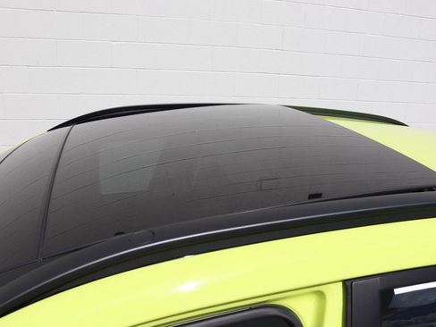 Used 2024 Hyundai Kona Limited FWD image 13
