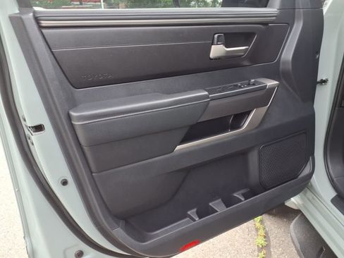 Used 2022 Toyota Tundra SR5 w/ TRD Off-Road Package image 7