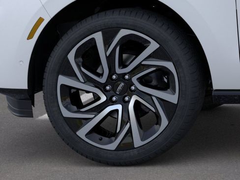 New 2026 Lincoln Navigator L Reserve AWD/4WD image 45