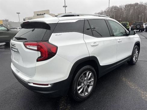 Used 2023 GMC Terrain SLT image 7