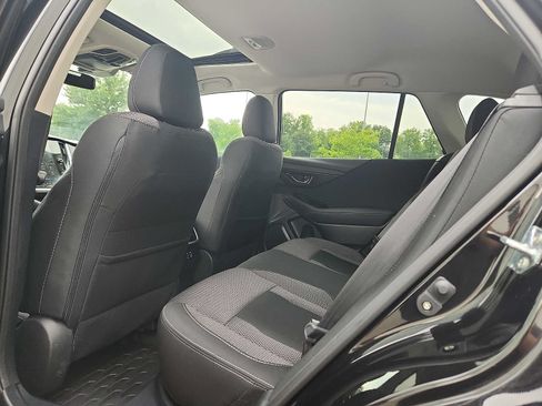 Used 2024 Subaru Outback Premium AWD/4WD image 10
