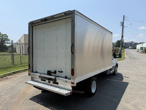 Used 2018 Ford Transit 350 156 DRW RWD image 5