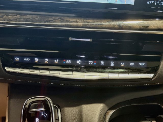 Certified 2024 Cadillac Escalade Premium Luxury AWD/4WD image 15
