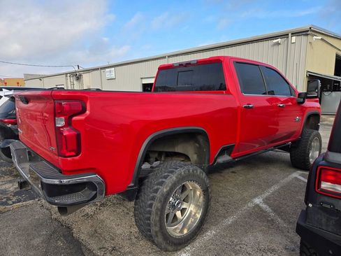 Used 2022 Chevrolet Silverado 2500 LTZ w/ LTZ Texas Edition image 2