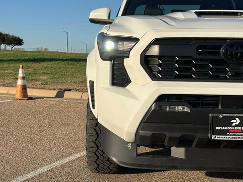 New 2026 Toyota Tacoma TRD Sport image 4