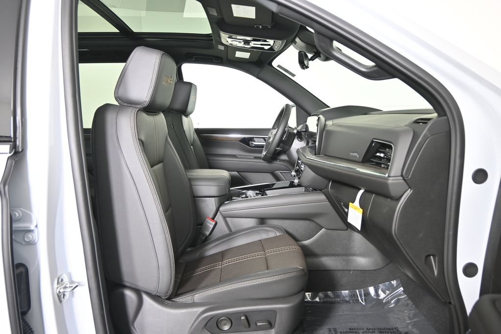 New 2026 Chevrolet Tahoe High Country w/ Sun And Tow Package AWD/4WD image 13