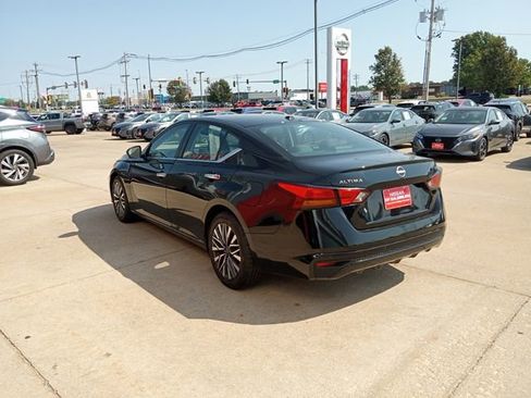 Used 2023 Nissan Altima 2.5 SV image 6