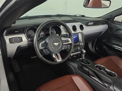 Used 2016 Ford Mustang GT Premium image 9