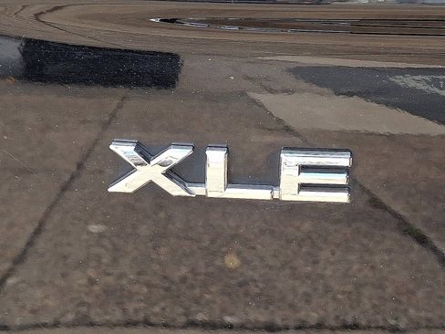 Used 2021 Toyota Prius Prime XLE image 30