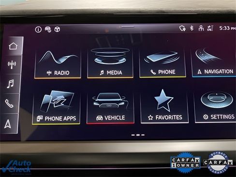 Used 2024 Audi Q4 e-tron Premium Plus image 42