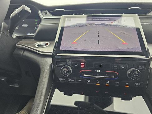 Used 2024 Jeep Grand Cherokee Limited 4xe image 16