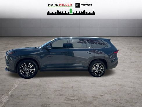 Certified 2024 Toyota Grand Highlander AWD Hybrid image 2