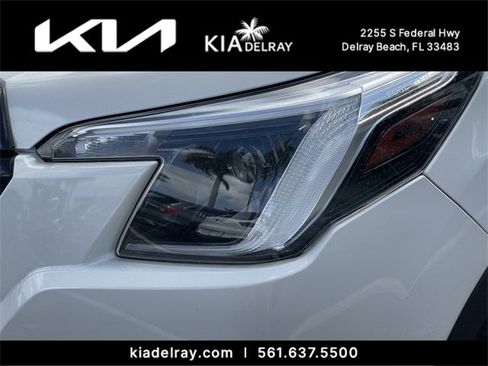 Used 2023 Subaru Forester Touring image 6