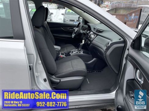 Used 2018 Nissan Rogue S image 14