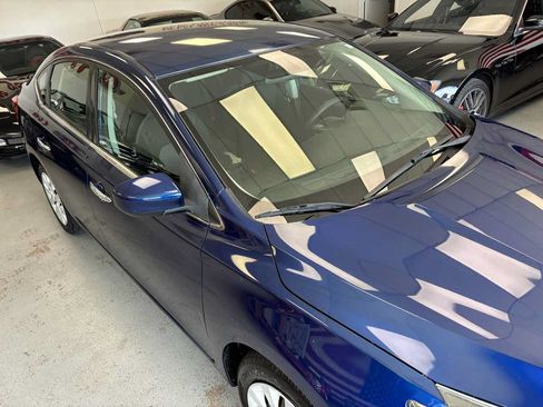 Used 2017 Nissan Sentra S FWD image 4