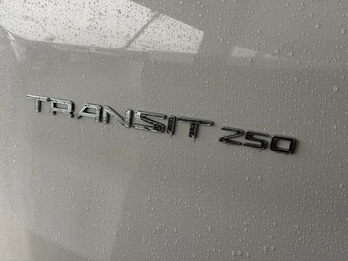 Used 2023 Ford Transit 250 Low Roof AWD image 12