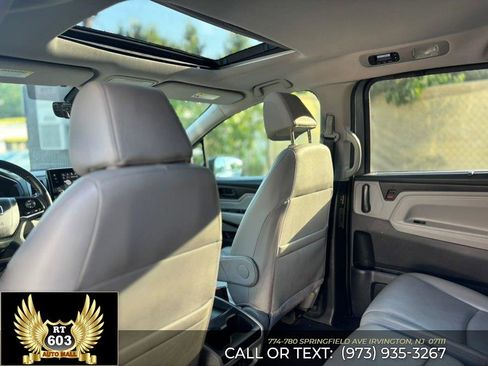 Used 2019 Honda Odyssey EX-L image 11