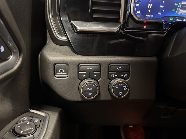 Used 2024 Chevrolet Silverado 1500 LT AWD/4WD image 27