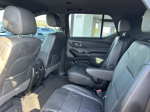Certified 2023 Chevrolet Traverse LT image 17