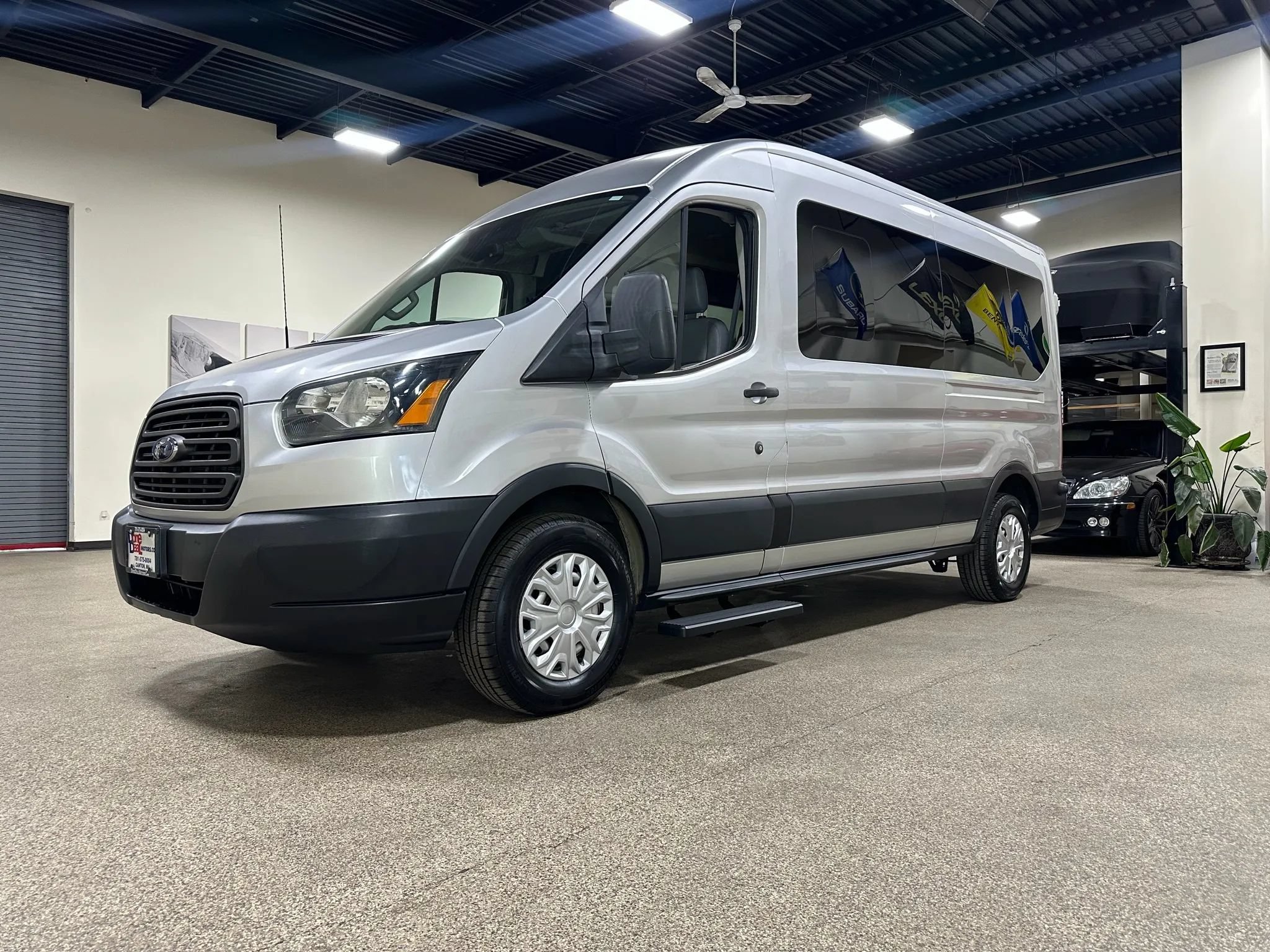 Used 2015 Ford Transit 250 148 Medium Roof RWD image 2