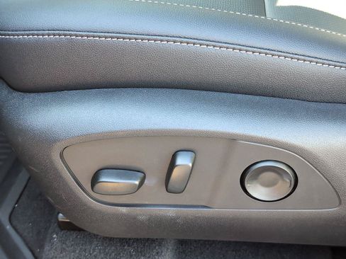 New 2026 Chevrolet Traverse LT w/ Driver Confidence Package FWD image 18