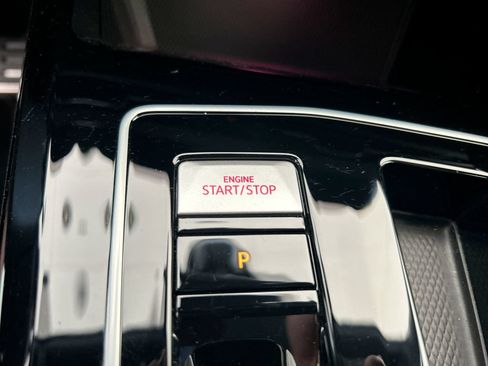Certified 2025 Volkswagen GTI SE FWD image 29