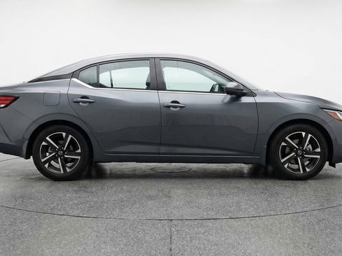 Used 2025 Nissan Sentra SV FWD image 11