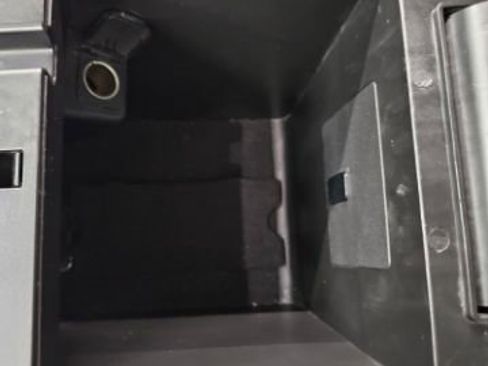 Used 2021 Ford Explorer XLT image 21