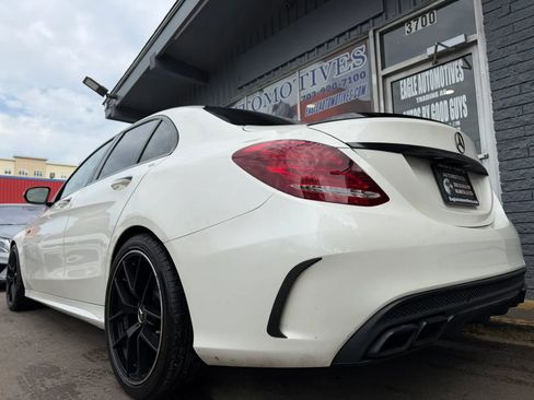 Used 2016 Mercedes-Benz C 300 4MATIC Sedan image 5