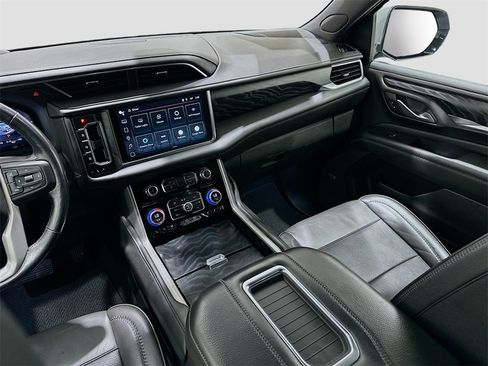 Used 2022 GMC Yukon Denali image 24