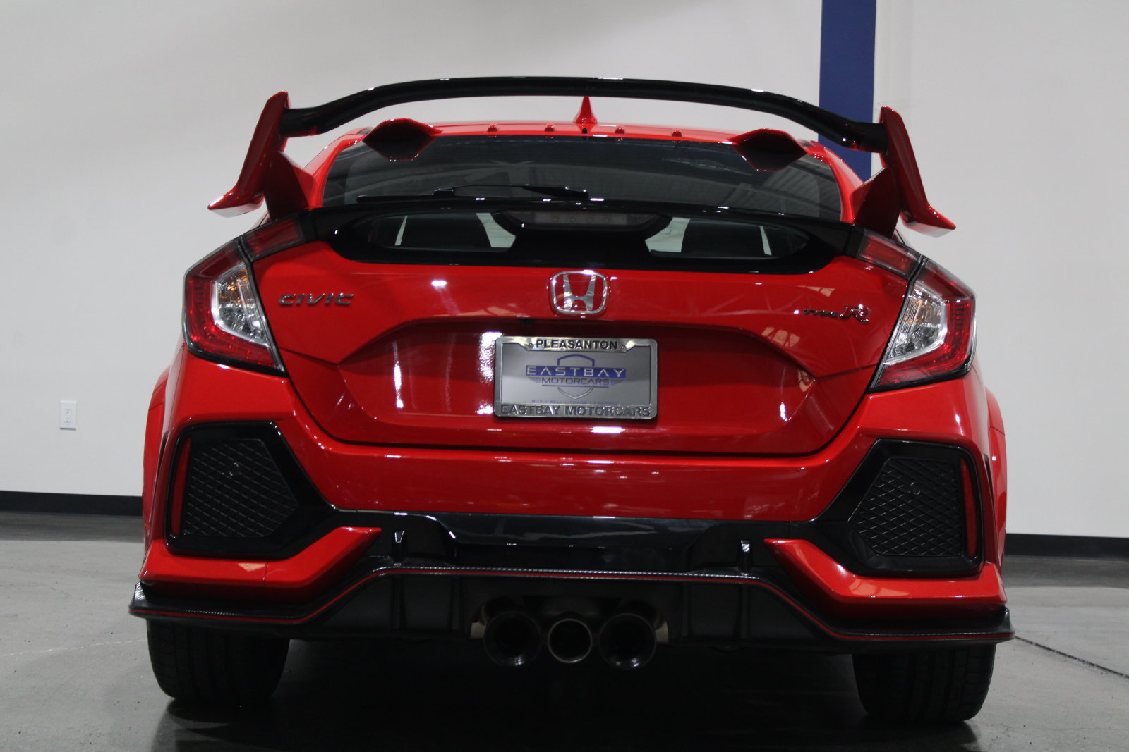 Used 2018 Honda Civic Type R image 12
