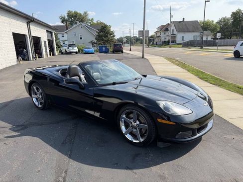 Used 2007 Chevrolet Corvette Convertible w/ Preferred Equipment Group RWD image 6