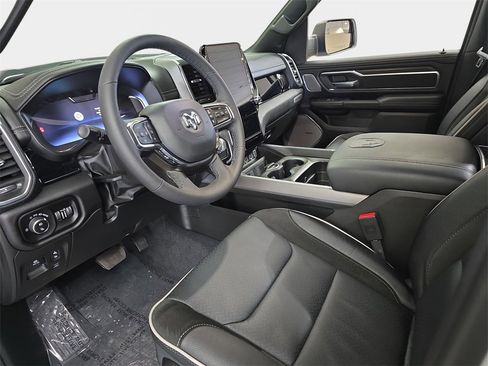 Used 2026 RAM 1500 Laramie w/ Night Edition image 18