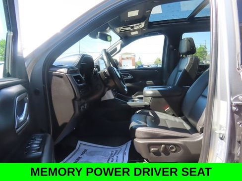 Used 2023 Chevrolet Tahoe LT w/ LT Signature Package AWD/4WD image 19