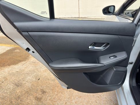 Used 2020 Nissan Sentra S FWD image 34