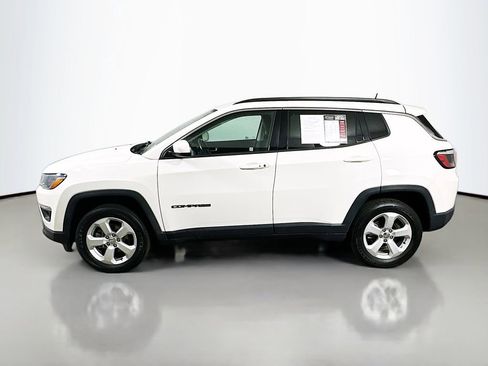 Used 2021 Jeep Compass Latitude w/ Sun and Sound Group AWD/4WD image 5