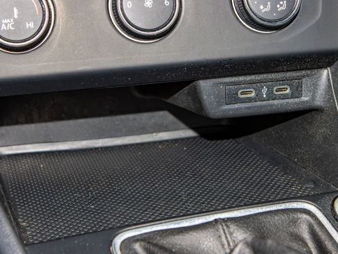 Used 2021 Volkswagen Jetta S image 24