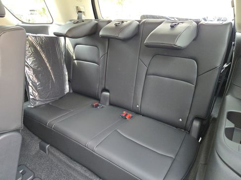 New 2026 Nissan Pathfinder SL FWD image 19