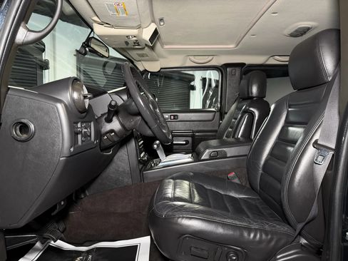 Used 2005 HUMMER H2 w/ Preferred Equipment Group AWD/4WD image 13