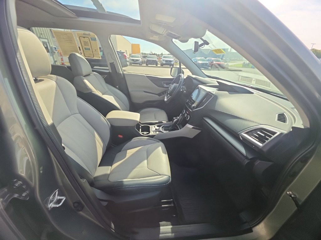 Used 2021 Subaru Forester Limited AWD/4WD image 34