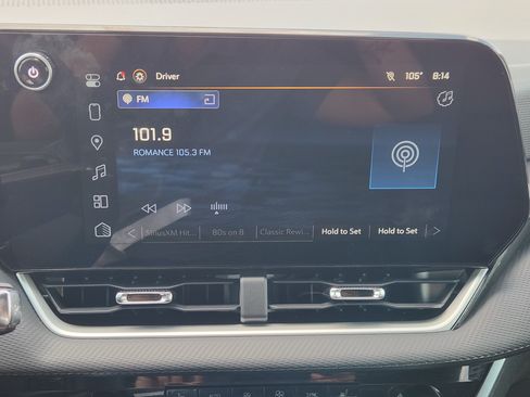 Used 2025 Chevrolet Equinox LT w/ Convenience Package II FWD image 17