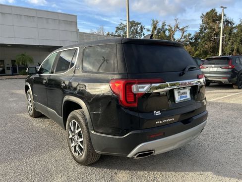 Used 2023 GMC Acadia SLE image 4