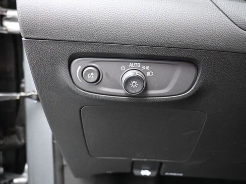Used 2025 Buick Encore GX Preferred AWD/4WD image 24