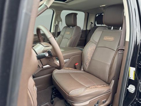 New 2026 RAM 3500 Longhorn image 9