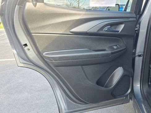 Used 2022 Chevrolet TrailBlazer LT FWD image 24